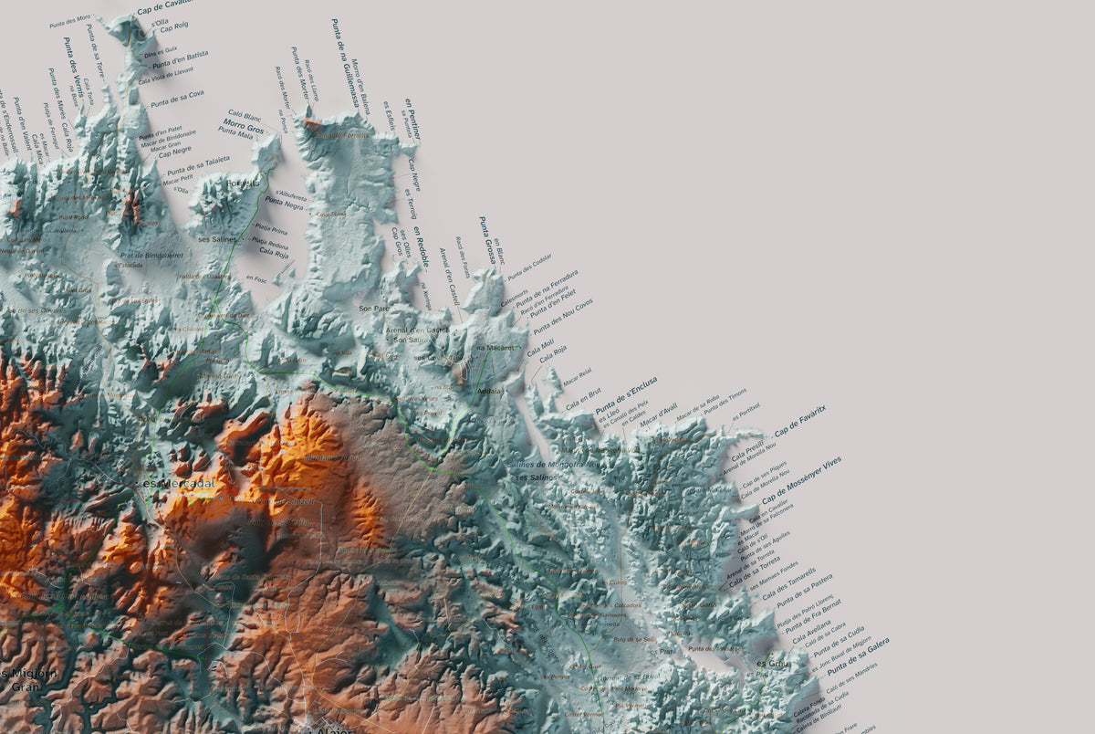 Edición octubre 2026 · Mapa topográfico de Menorca, Contrastado, 61 × 91 cm: detalle de la costa noreste.