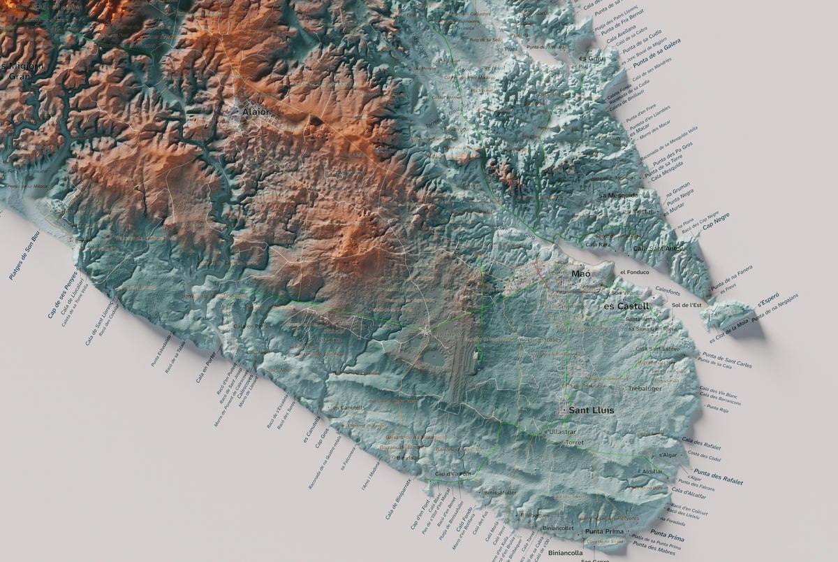 Edición octubre 2026 · Mapa topográfico de Menorca, Contrastado, 61 × 91 cm: detalle de la costa sureste.
