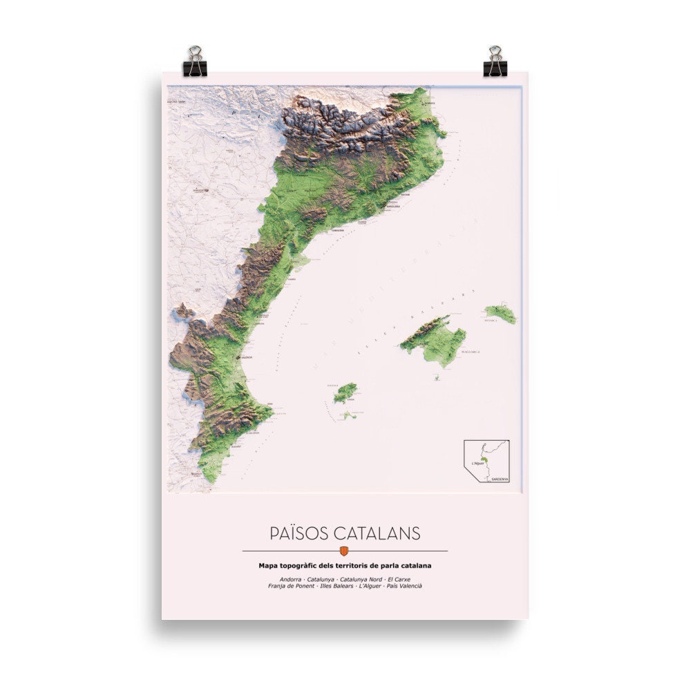 PAÏSOS CATALANS. Mapa topográfico. Versió amb el mar blanc.