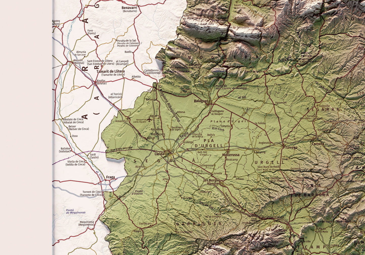 CATALUNYA. Mapa topográfico. Versió amb colors suaus.