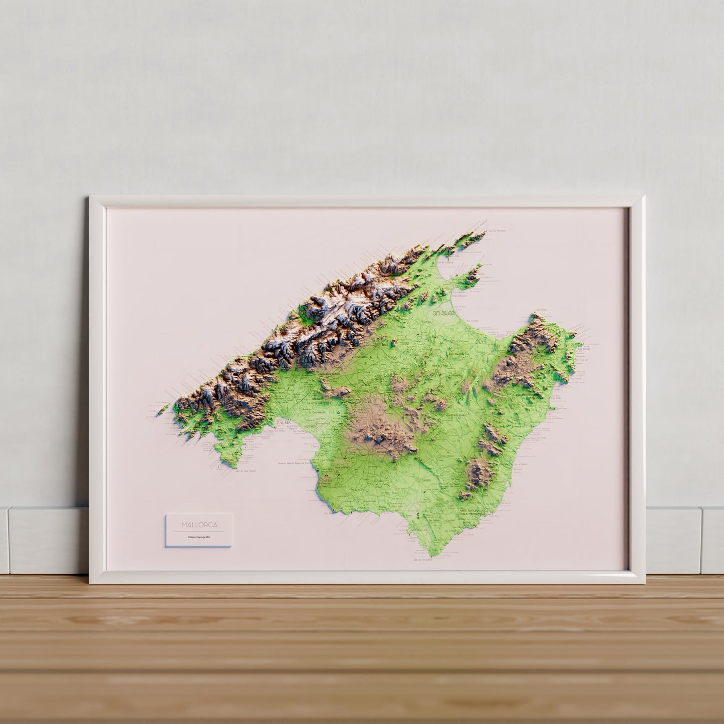 MALLORCA. Mapa topográfico. Versió amb el mar blanc.