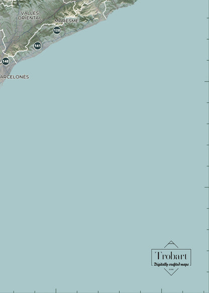 Mapa de las 150 cimas esenciales, estilo cartográfico, 50 × 70 cm. Detalle de la costa, el mar y los elementos editoriales del mapa.