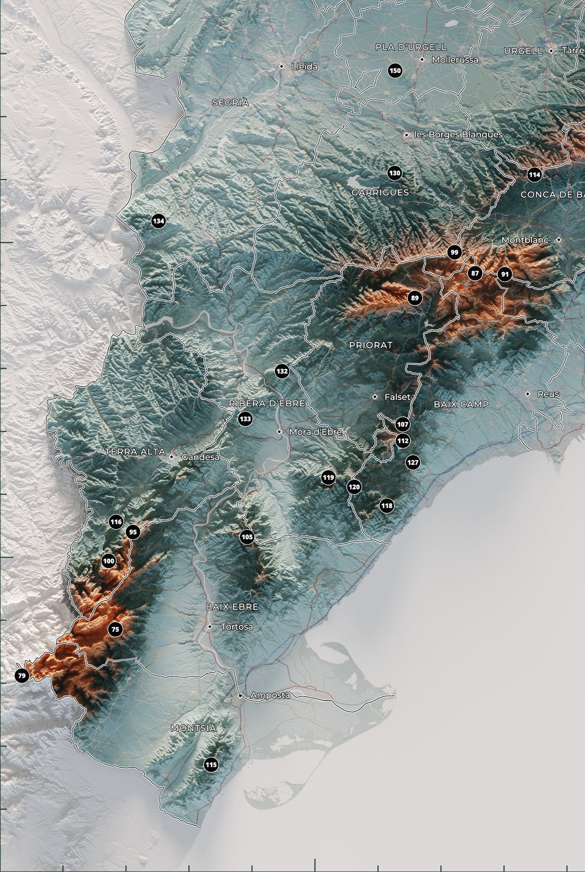 Mapa de las 150 cimas esenciales, contrastado, 61 × 91 cm. Detalle del sur de Catalunya, Els Ports y el delta del Ebro.
