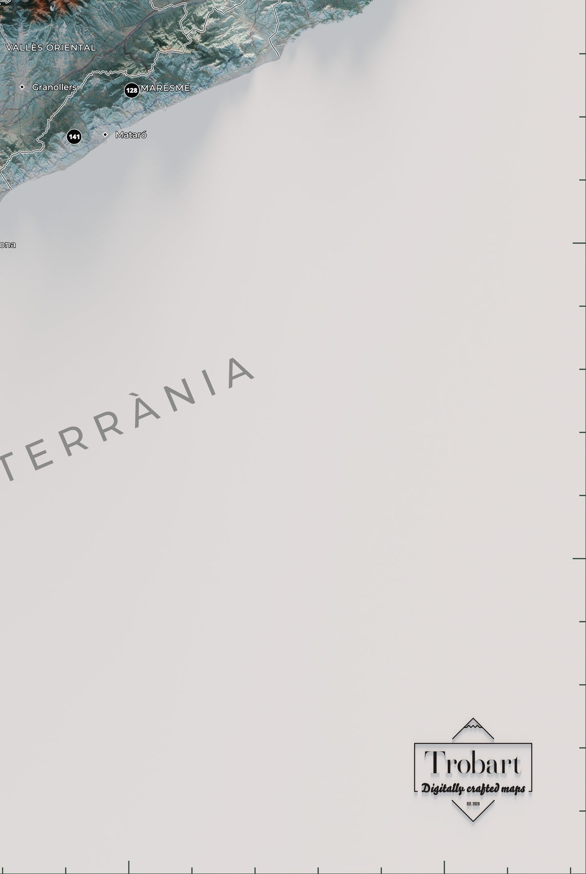 Mapa de las 150 cimas esenciales, contrastado, 61 × 91 cm. Detalle de la costa, el mar y los elementos editoriales del mapa.