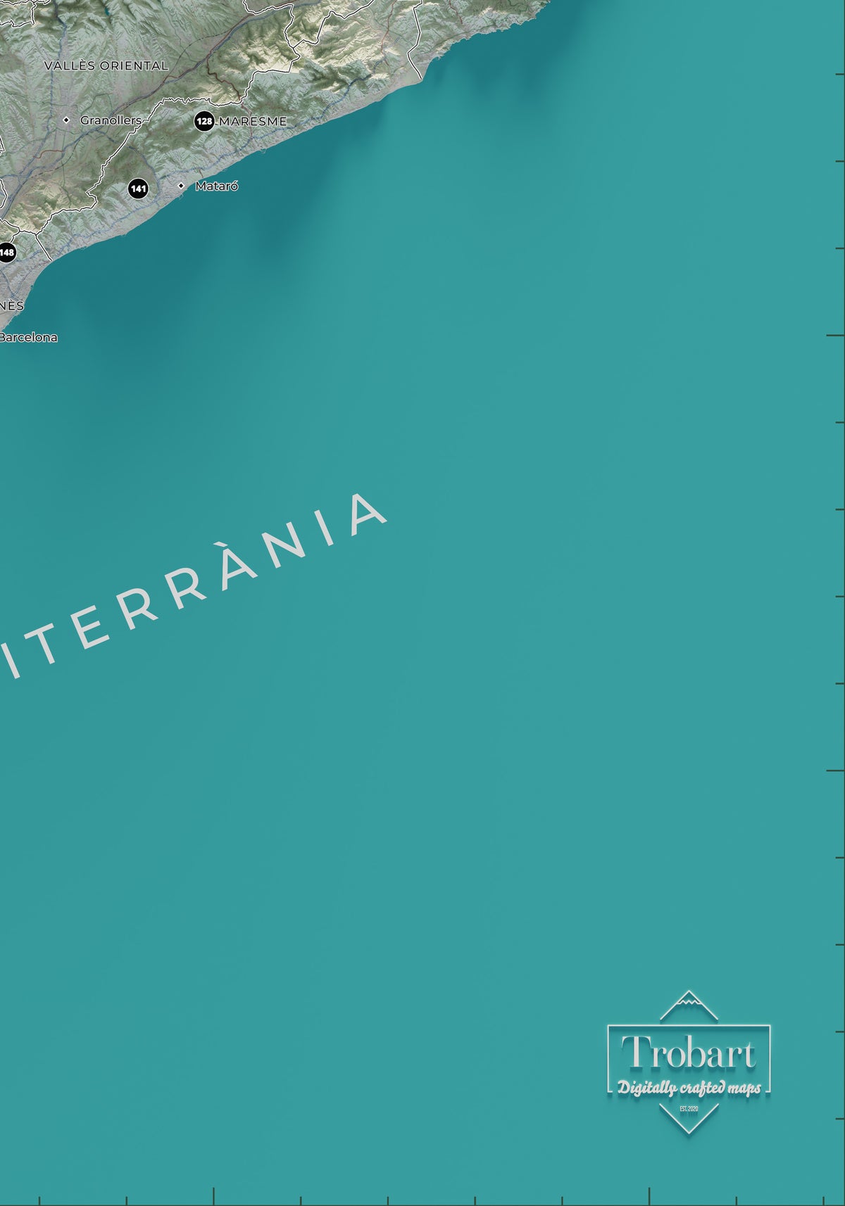 Detalle del mar azul y la firma Trobart en el mapa de las 150 cimas esenciales, estilo cartográfico.