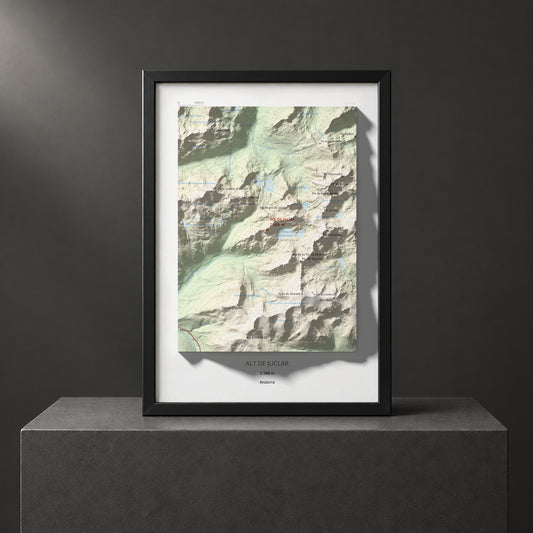 Mapa de relieve de Alt de Juclar, 2588 m, Andorra, lámina 100 Cims de Trobart. Presentación enmarcada. 21 × 30 cm.