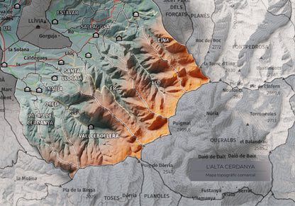 Mapa de relieve de la Alta Cerdanya, con el territorio en color y el entorno en blanco. Detalle de la zona inferior derecha. 21 × 30 cm. Estilo Contrastado.