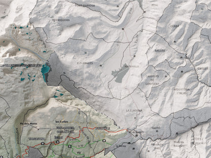 Mapa de relieve de la Alta Cerdanya, con el territorio en color y el entorno en blanco. Detalle de la zona superior derecha. 30 × 40 cm. Estilo Cartográfico.