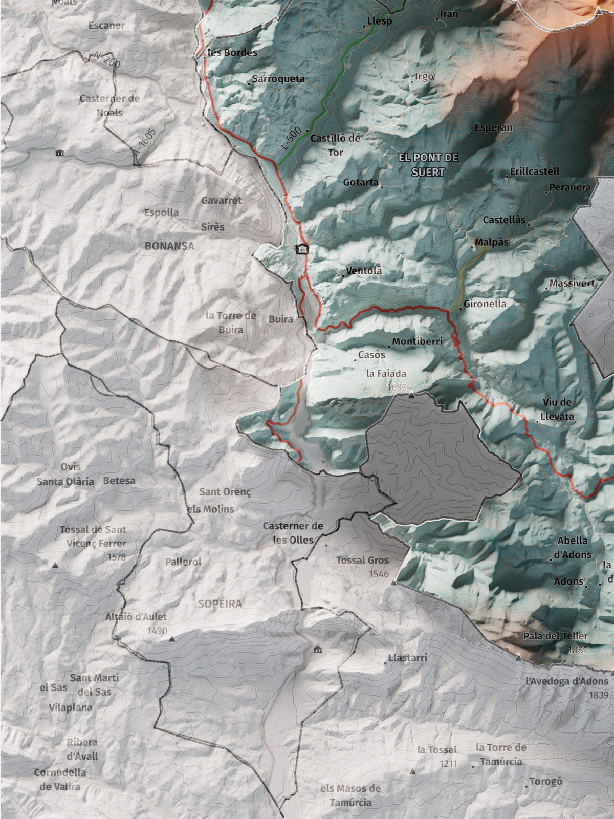 Mapa de relleu de l’Alta Ribagorça, amb el territori en color i l’entorn en blanc. Detall de la part inferior esquerra. 30 × 40 cm. Estil Blau i taronja.