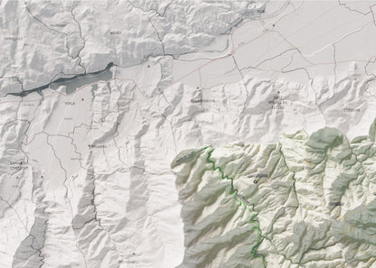 Mapa de relleu dels Aspres, amb el territori en color i l’entorn en blanc. Detall de la part superior esquerra. 50 × 70 cm. Estil Cartogràfic.