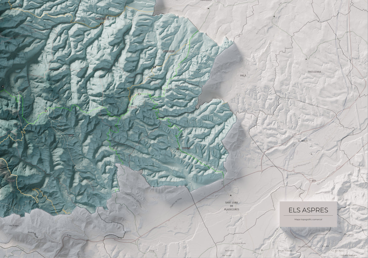 Mapa de relleu dels Aspres, amb el territori en color i l’entorn en blanc. Detall de la part inferior dreta. 70 × 100 cm. Estil Blau i taronja.