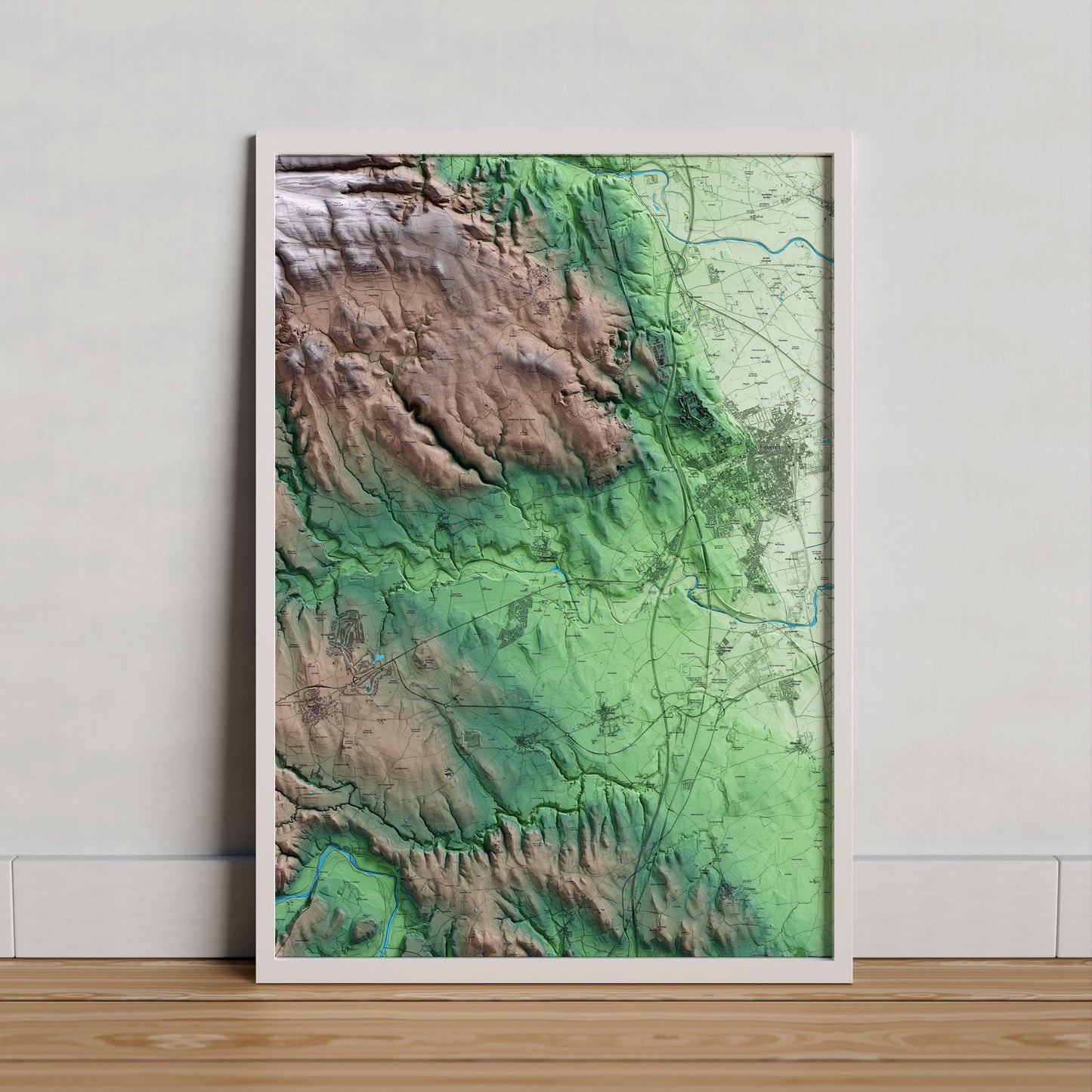 Mapa artístico del relieve de Avinyonet de Puigventós, al Alt Empordà, con 15 km de entorno y base topográfica ICGC. Presentación enmarcada.