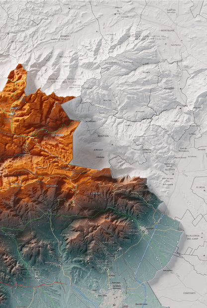 Mapa de relieve del Baix Camp, con el territorio en color y el entorno en blanco. Detalle de la zona superior derecha. 61 × 91 cm. Estilo Azul y naranja.