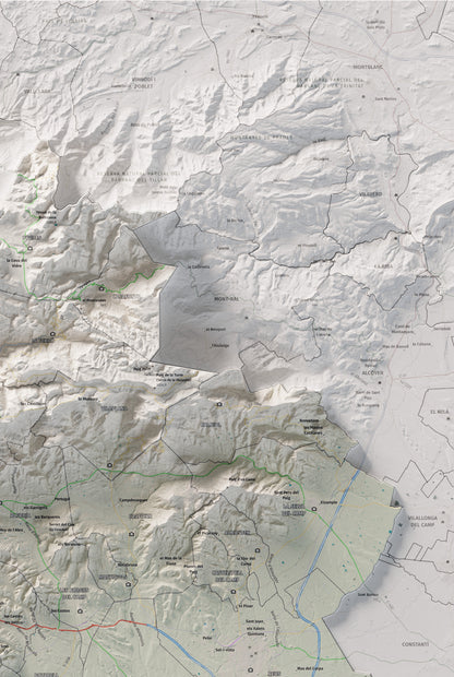Mapa de relieve del Baix Camp, con el territorio en color y el entorno en blanco. Detalle de la zona superior derecha. 61 × 91 cm. Estilo Cartográfico.