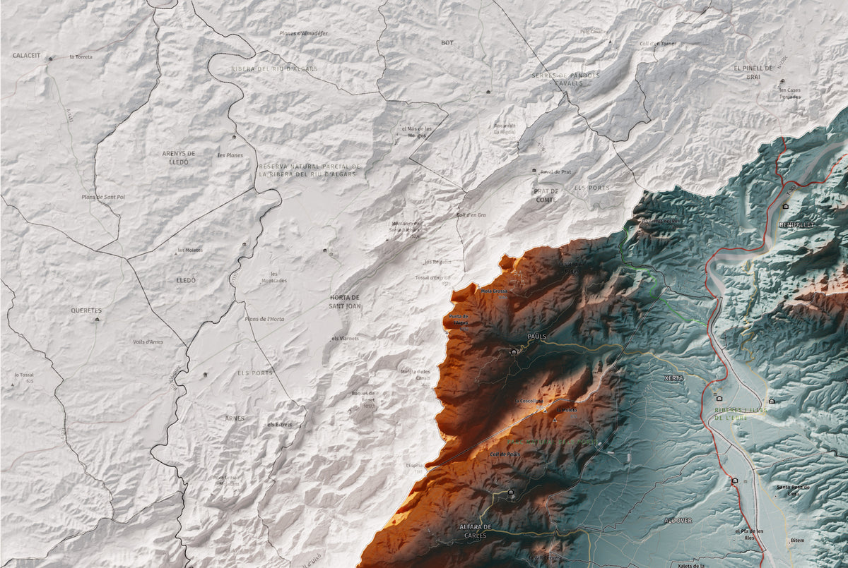 Mapa de relieve del Baix Ebre, con el territorio en color y el entorno en blanco. Detalle de la zona superior izquierda. 61 × 91 cm. Estilo Azul y naranja.
