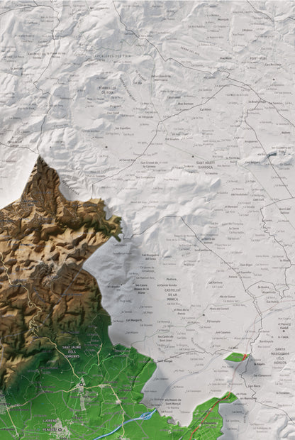 Mapa de relieve del Baix Penedès, con el territorio en color y el entorno en blanco. Detalle de la zona superior derecha. 61 × 91 cm. Estilo Clásico.