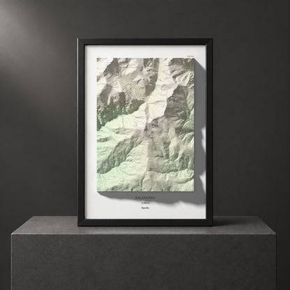 Mapa de relieve de Balandrau, 2585 m, Ripollès, lámina 100 Cims de Trobart. Presentación enmarcada. 70 × 100 cm.