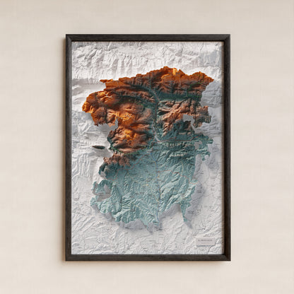 Mapa de relieve del Berguedà, con el territorio en color y el entorno en blanco. Presentación con marco. 50 × 70 cm. Estilo Azul y naranja.