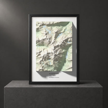 Mapa de relieve de Besiberri Nord, 3008 m, Alta Ribagorça · Val d'Aran, lámina 100 Cims de Trobart. Presentación enmarcada. 70 × 100 cm.