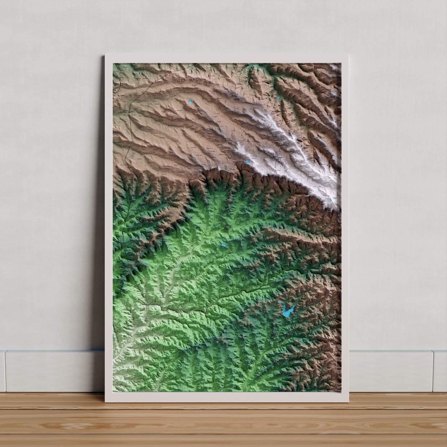 Mapa artístico del relieve de Bovera, a las Garrigues, con 15 km de entorno y base topográfica ICGC. Presentación enmarcada.