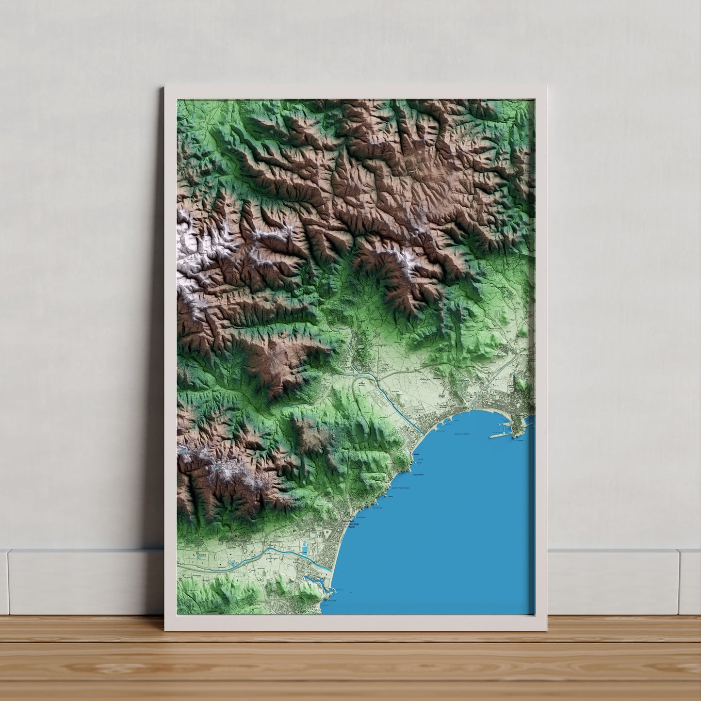 Mapa artístico del relieve de Calonge i Sant Antoni, al Baix Empordà, con 15 km de entorno y base topográfica ICGC. Presentación enmarcada.