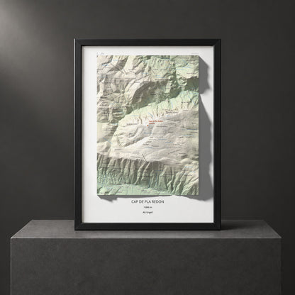 Mapa de relieve de Cap de Pla Redon, 1846 m, Alt Urgell, lámina 100 Cims de Trobart. Presentación enmarcada. 30 × 40 cm.