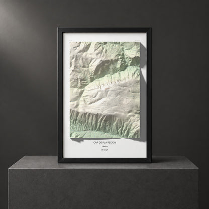 Mapa de relieve de Cap de Pla Redon, 1846 m, Alt Urgell, lámina 100 Cims de Trobart. Presentación enmarcada. 61 × 91 cm.