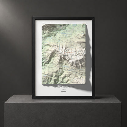 Mapa de relieve de Cap de la Gallina Pelada, 2321 m, Berguedà, lámina 100 Cims de Trobart. Presentación enmarcada. 30 × 40 cm.