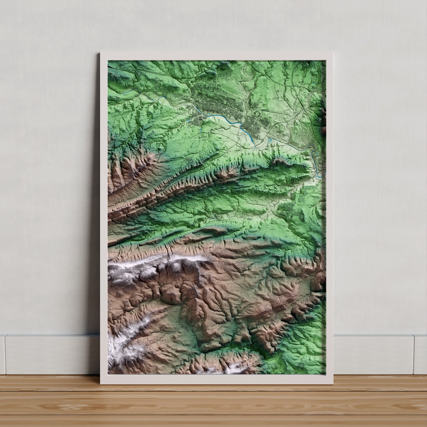 Mapa artístico del relieve de Carme, al Anoia, con 15 km de entorno y base topográfica ICGC. Presentación enmarcada.