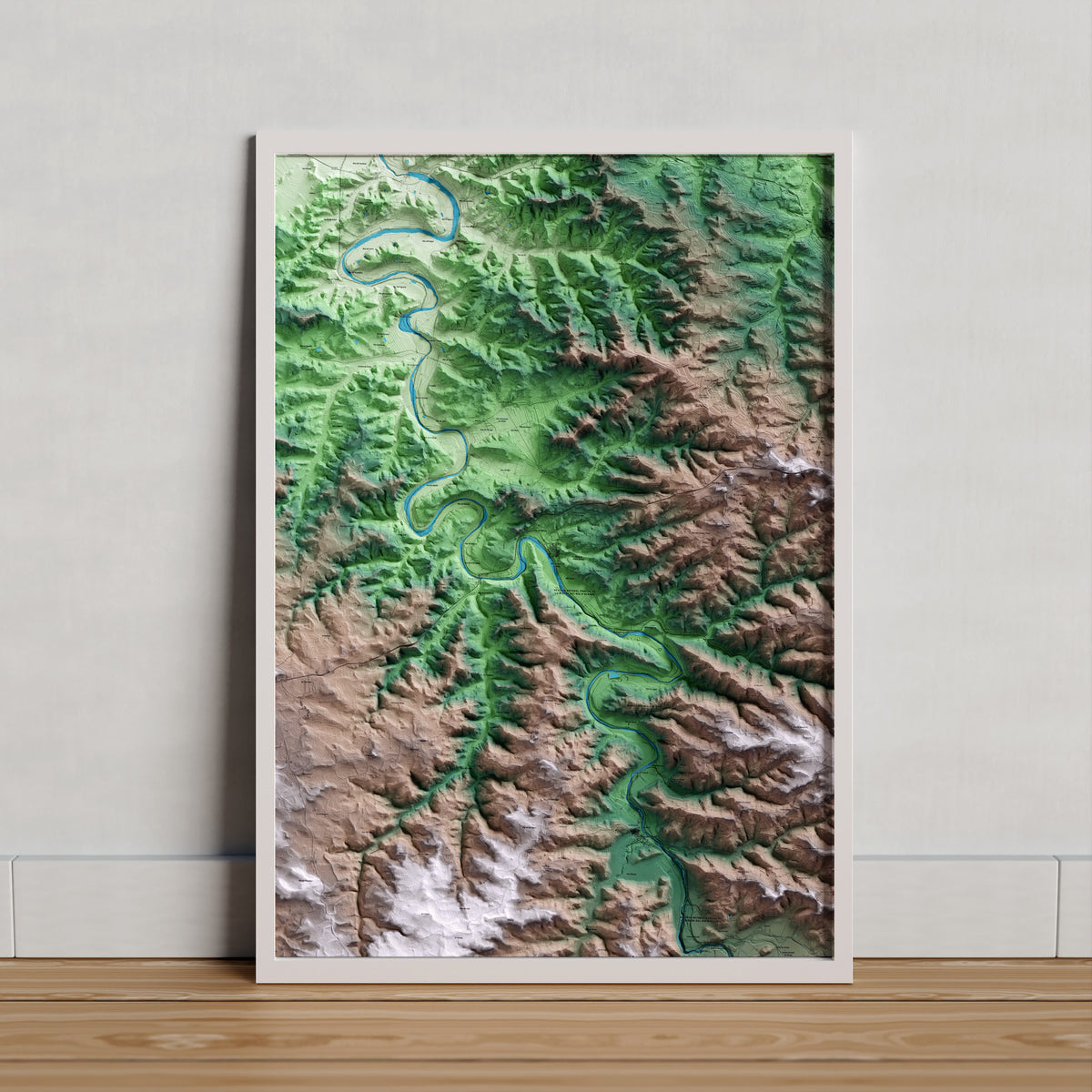 Mapa artístico del relieve de Caseres, a la Terra Alta, con 15 km de entorno y base topográfica ICGC. Presentación enmarcada.