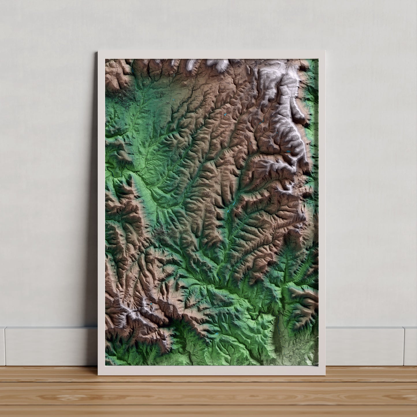 Mapa artístico del relieve de Castellcir, al Moianès, con 15 km de entorno y base topográfica ICGC. Presentación enmarcada.