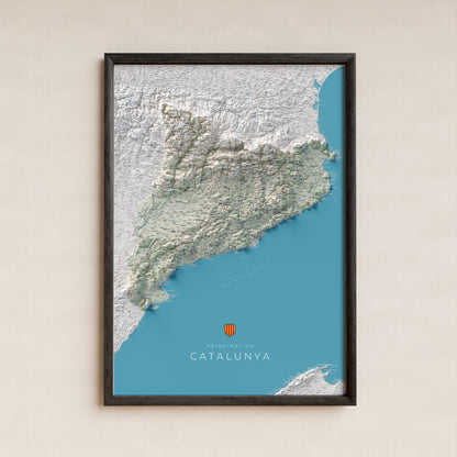 Mapa topogràfic de Catalunya en estil Cartogràfic. Làmina en un marc negre penjat a la paret. 70 × 100 cm.