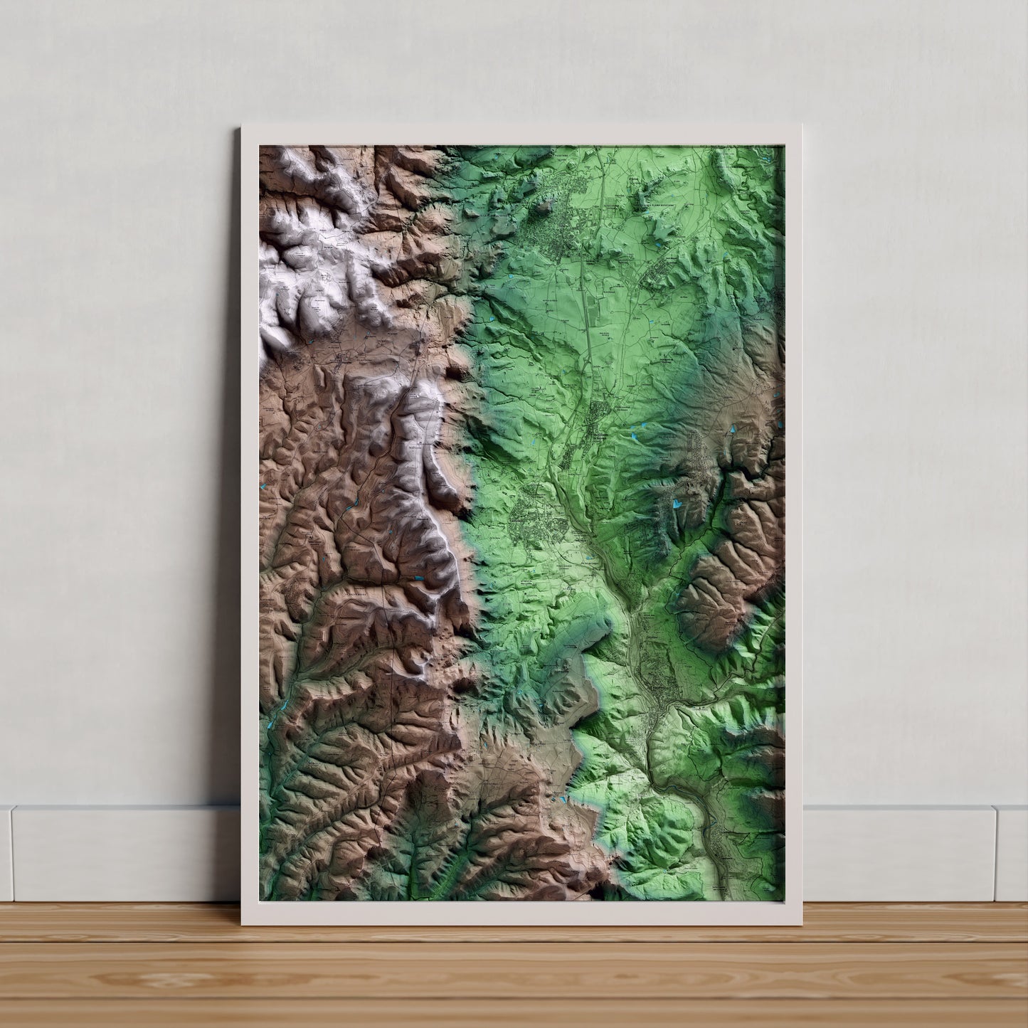 Mapa artístico del relieve de Centelles, a Osona, con 15 km de entorno y base topográfica ICGC. Presentación enmarcada.