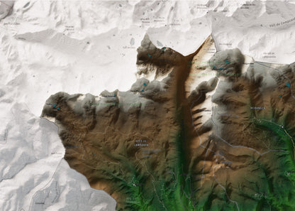 Mapa de relleu de la Cerdanya, amb el territori en color i l’entorn en blanc. Detall de la part superior esquerra. 50 × 70 cm. Estil Clàssic.