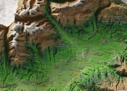 Mapa de relleu de la Cerdanya completa, amb el territori en color i l’entorn en blanc. Detall de la part central. 50 × 70 cm. Estil Clàssic.