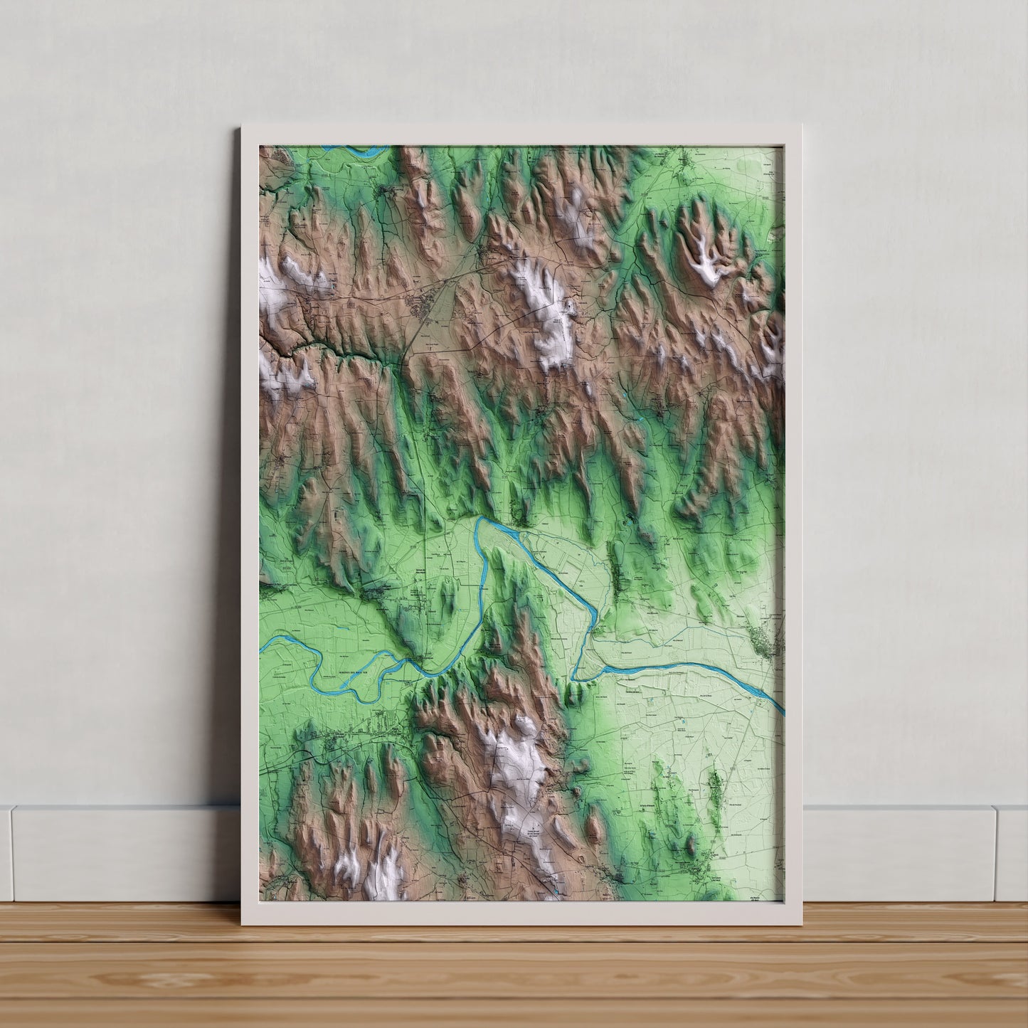 Mapa artístico del relieve de Colomers, al Baix Empordà, con 15 km de entorno y base topográfica ICGC. Presentación enmarcada.