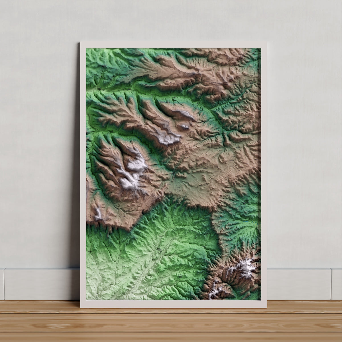 Mapa artístico del relieve de Conesa, a la Conca de Barberà, con 15 km de entorno y base topográfica ICGC. Presentación enmarcada.