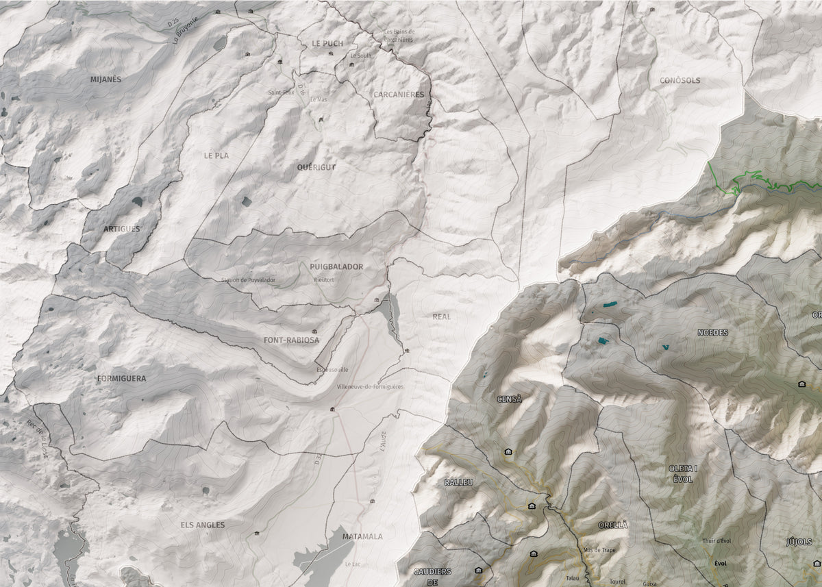 Mapa de relleu del Conflent, amb el territori en color i l’entorn en blanc. Detall de la part superior esquerra. 50 × 70 cm. Estil Cartogràfic.