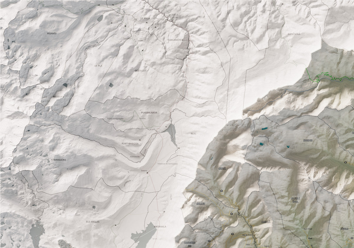 Mapa de relleu del Conflent, amb el territori en color i l’entorn en blanc. Detall de la part superior esquerra. 70 × 100 cm. Estil Cartogràfic.