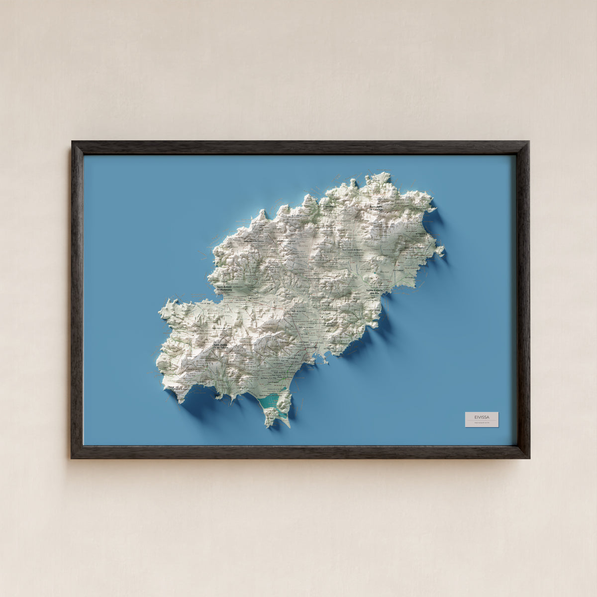 Mapa topogràfic d’Eivissa, Cartogràfic, 61 × 91 cm: presentació en marc negre (marc no inclòs).