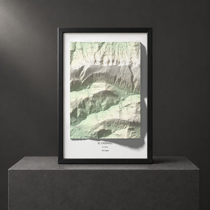 Mapa de relieve del Cadinell, 2113 m, Alt Urgell, lámina 100 Cims de Trobart. Presentación enmarcada. 61 × 91 cm.