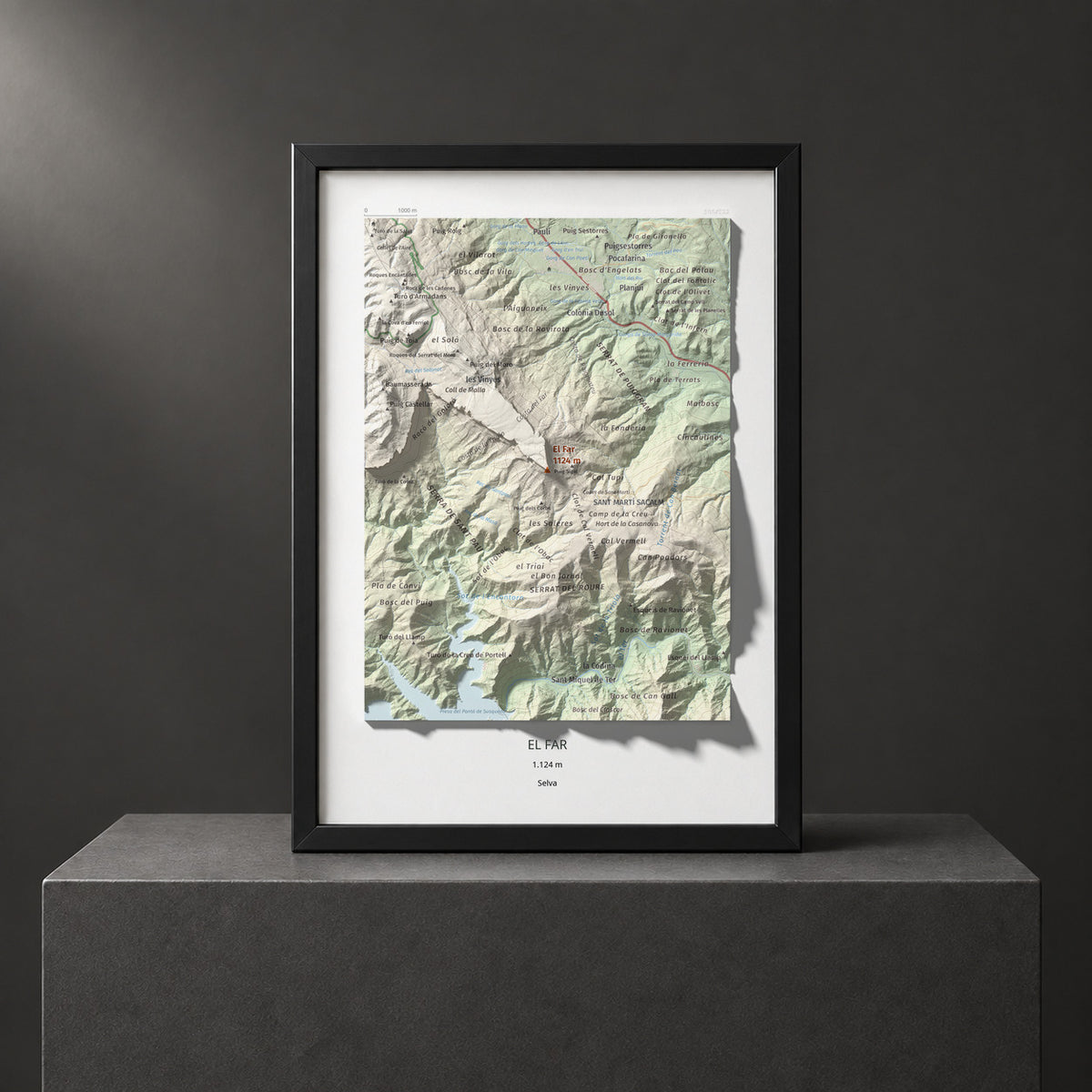 Mapa de relieve del Far, 1124 m, Selva, lámina 100 Cims de Trobart. Presentación enmarcada. 21 × 30 cm.
