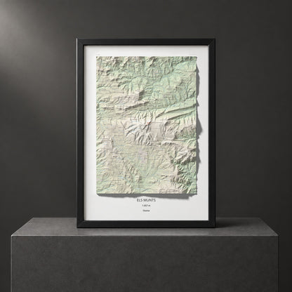 Mapa de relieve de Els Munts, 1057 m, Osona, lámina 100 Cims de Trobart. Presentación enmarcada. 50 × 70 cm.