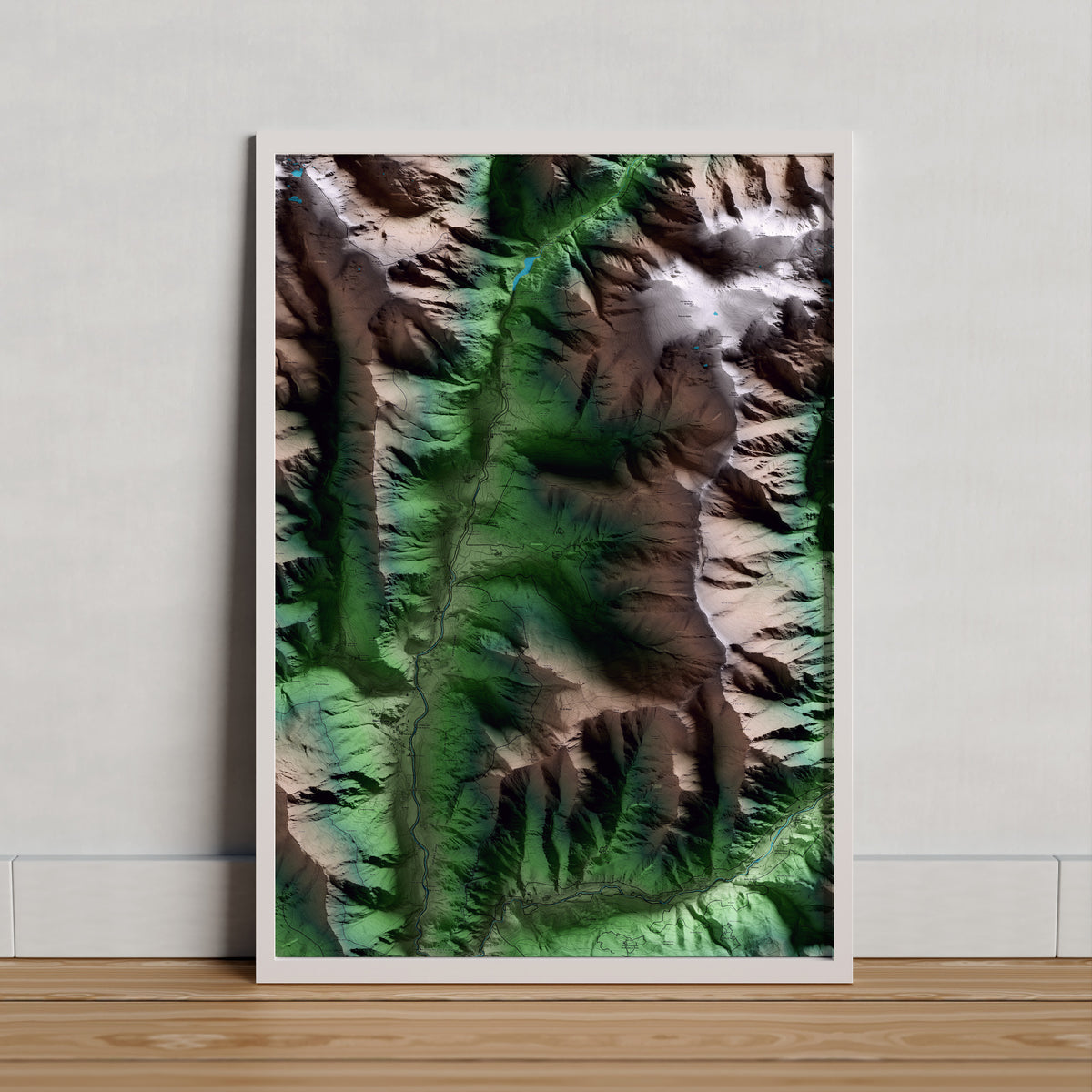 Mapa artístico del relieve de Esterri de Cardós, al Pallars Sobirà, con 15 km de entorno y base topográfica ICGC. Presentación enmarcada.