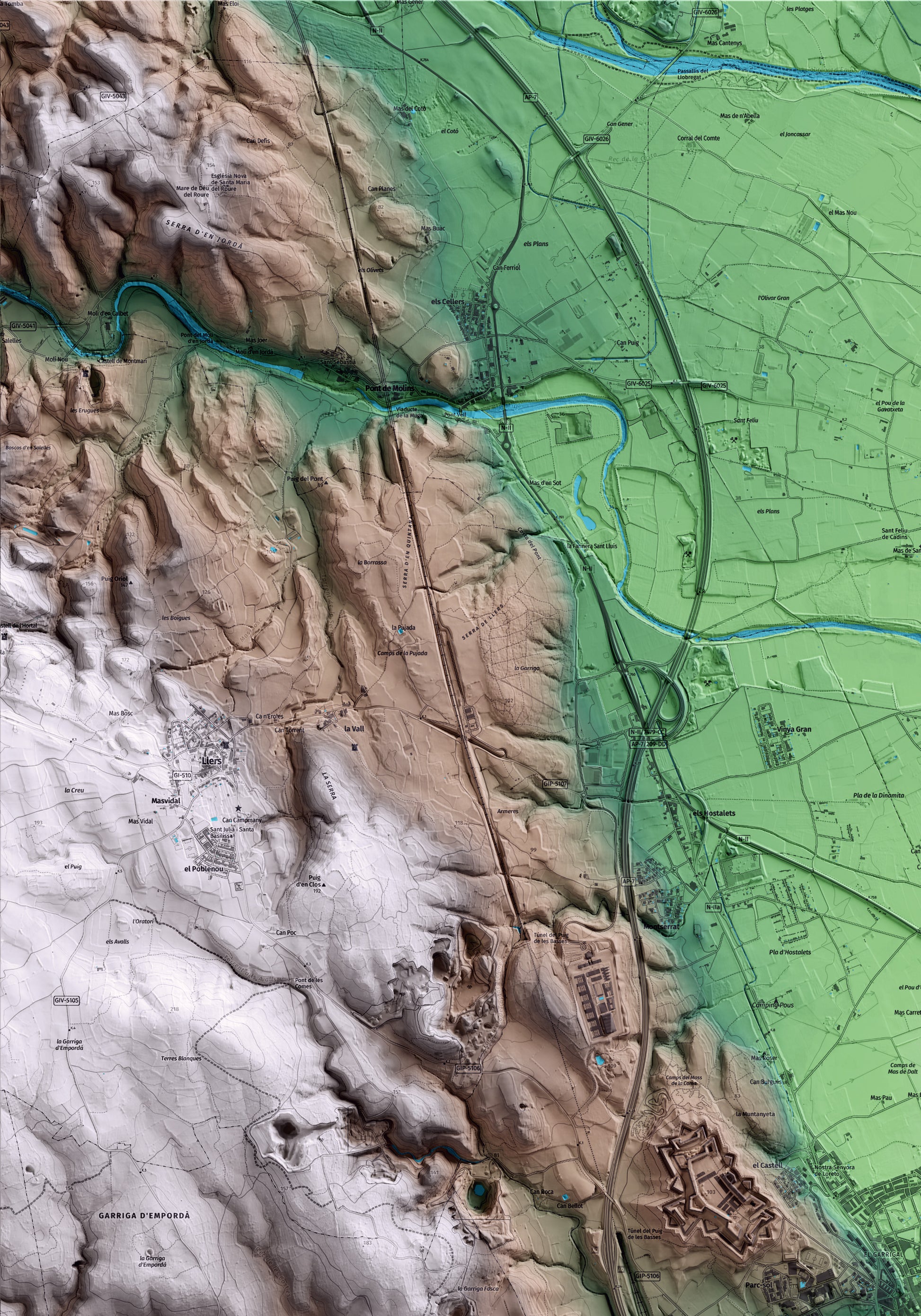 Mapa artístico del relieve de Figueres, al Alt Empordà, con 15 km de entorno y base topográfica ICGC. Detalle de la zona superior izquierda.