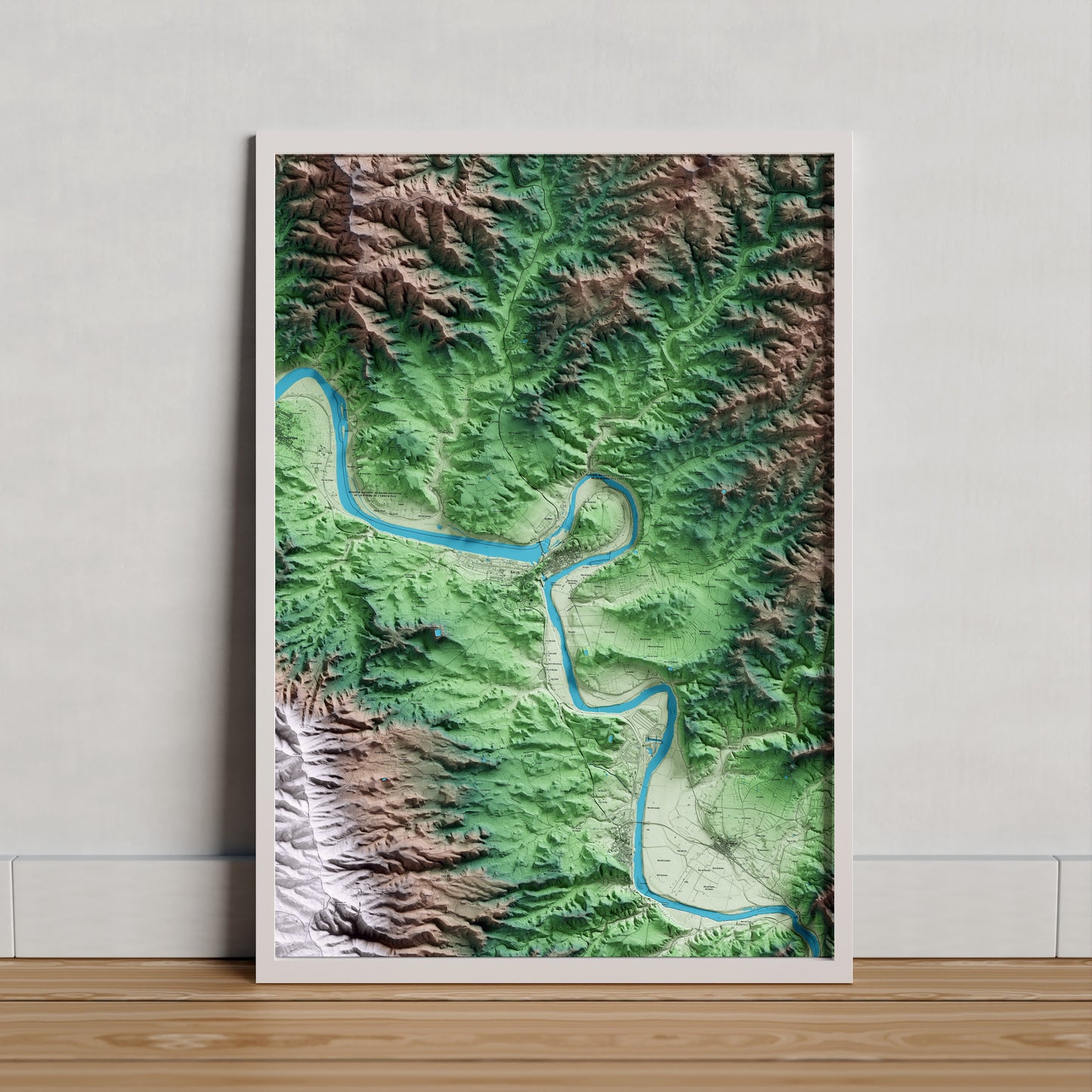 Mapa artístico del relieve de Flix, a la Ribera de Ebro, con 15 km de entorno y base topográfica ICGC. Presentación enmarcada.
