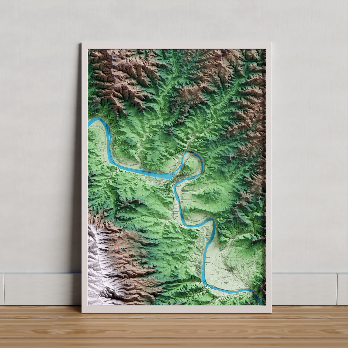 Mapa artístico del relieve de Flix, a la Ribera de Ebro, con 15 km de entorno y base topográfica ICGC. Presentación enmarcada.