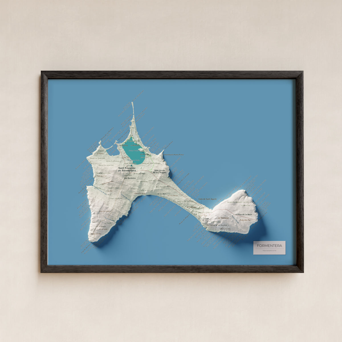 Mapa topográfico de Formentera, Cartográfico, 30 × 40 cm: presentación en marco negro (marco no incluido).