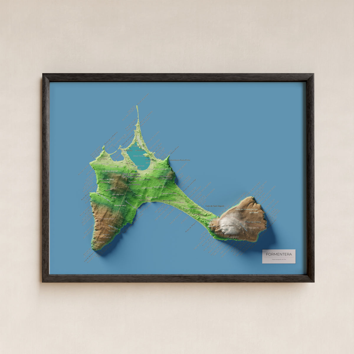 Mapa topográfico de Formentera, Clásico, 30 × 40 cm: presentación en marco negro (marco no incluido).