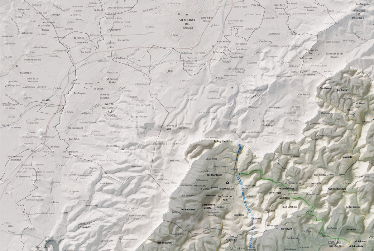 Mapa de relleu del Garraf, amb el territori en color i l’entorn en blanc. Detall de la part superior esquerra. 61 × 91 cm. Estil Cartogràfic.